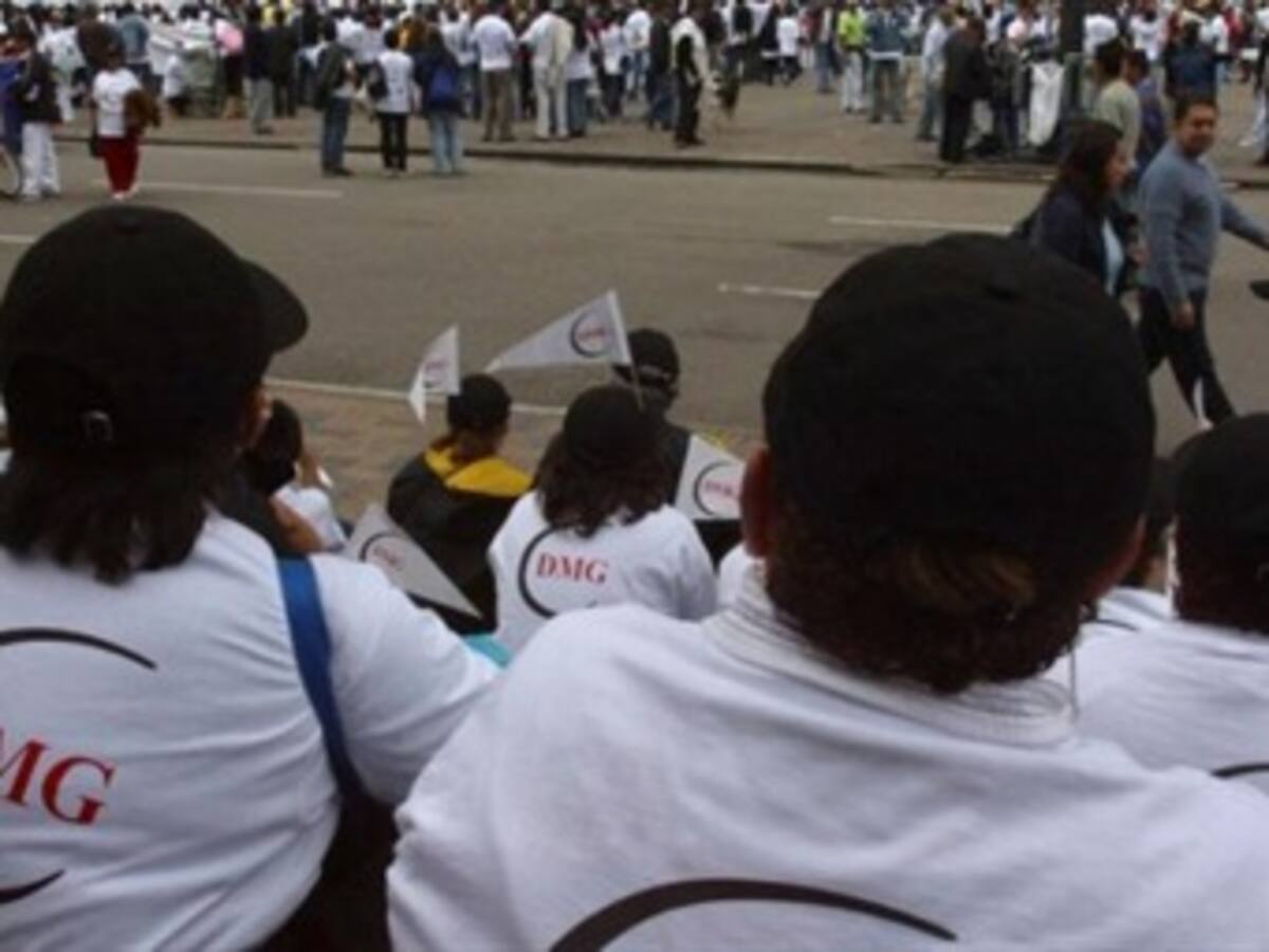 Colombianos, a punto de perder un billón de pesos por captación ilegal