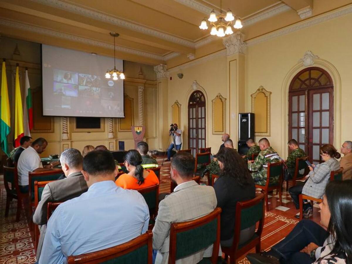 1.000 estudiantes de Caldas en clases virtuales por actividad del Volcán