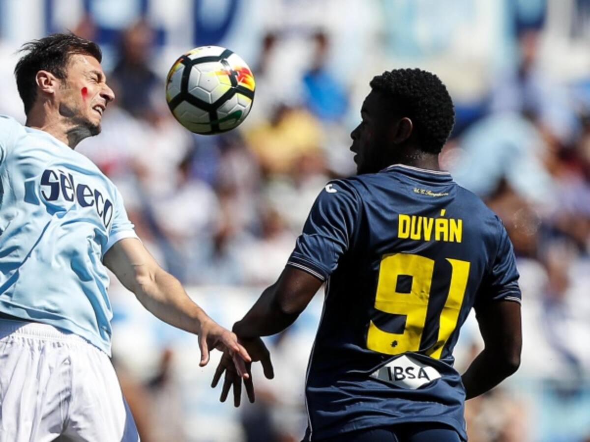 Duván Zapata sufrió molestias musculares y debió ser sustituido