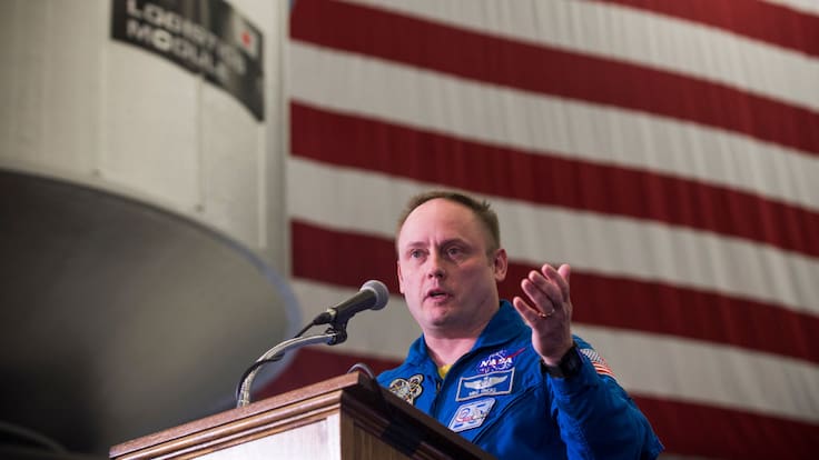 Mike Fincke, astronauta retirado de la NASA: “Cuando vi la Tierra desde el espacio, no podía respirar”