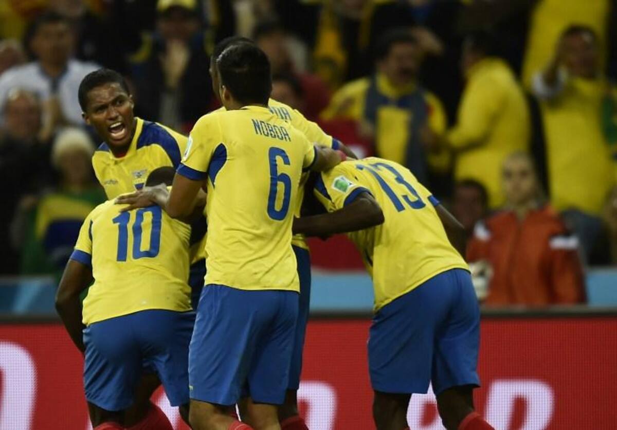 Los goles ecuatorianos los anotaron Enner Valencia (2) y Carlo Costly anotó para los "catrachos".