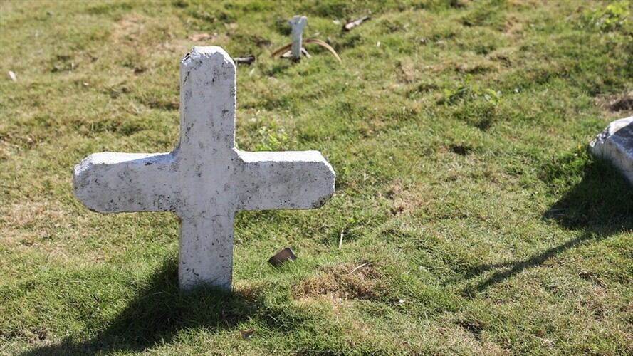 En el cementerio La Dolorosa (Puerto Berrío, Antioquia) Foto: Colprensa / JEP