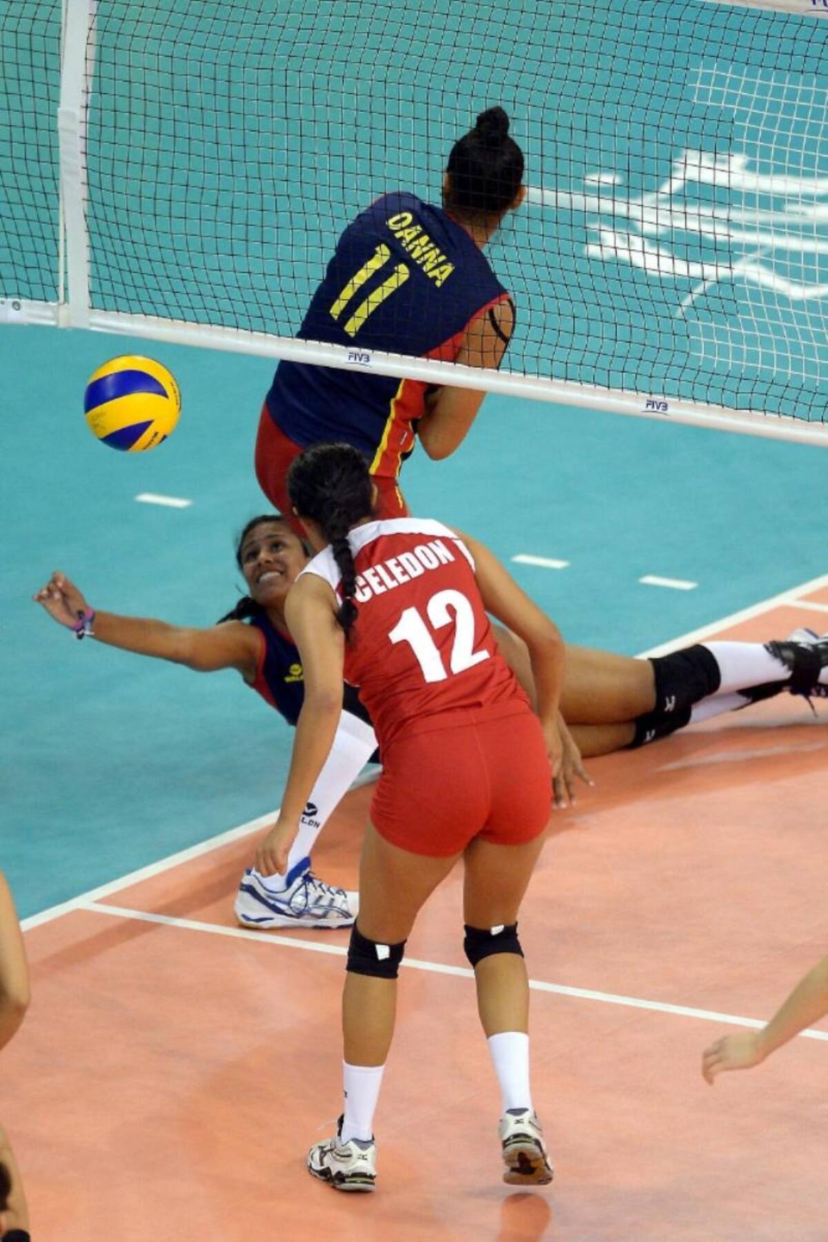 Colombia le ganó 3-1 a México.