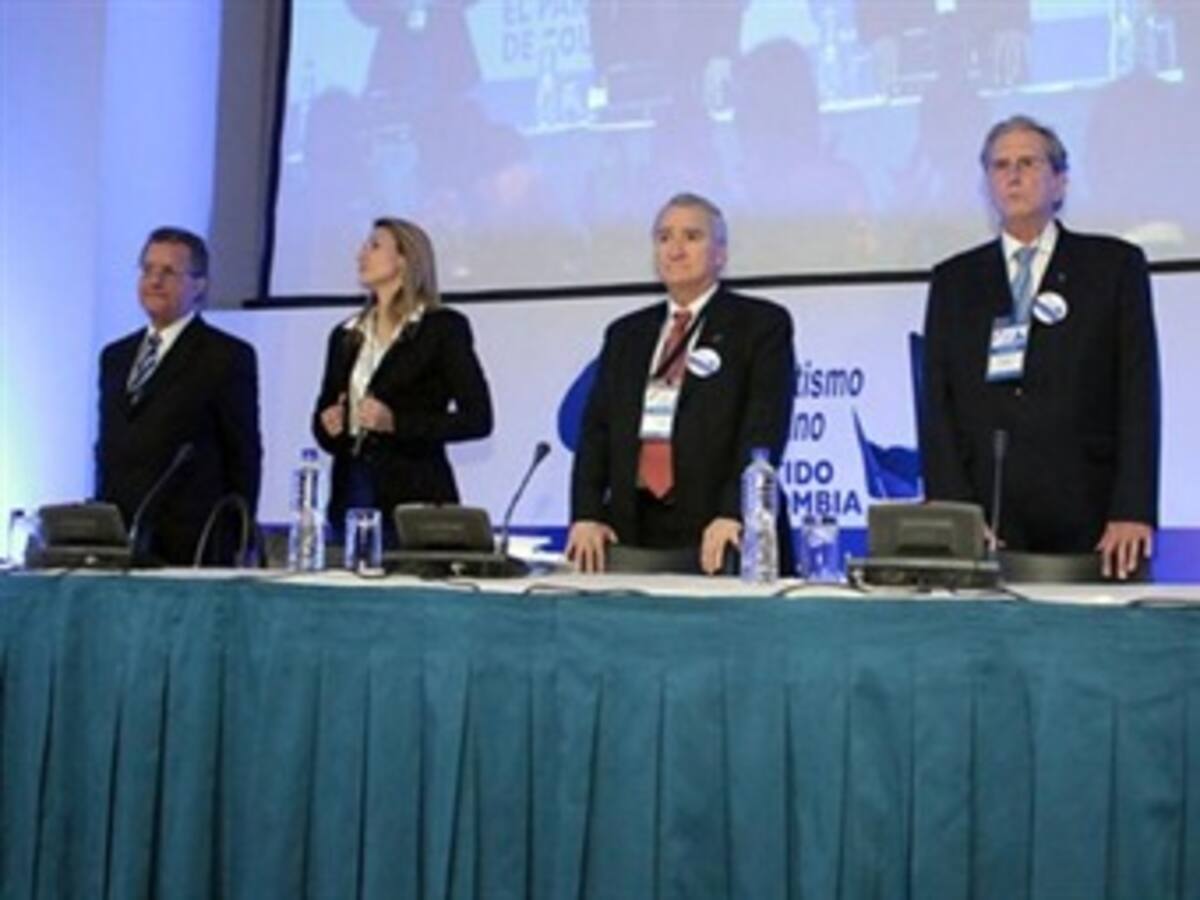 La próxima semana habría decisión sobre convención conservadora: CNE