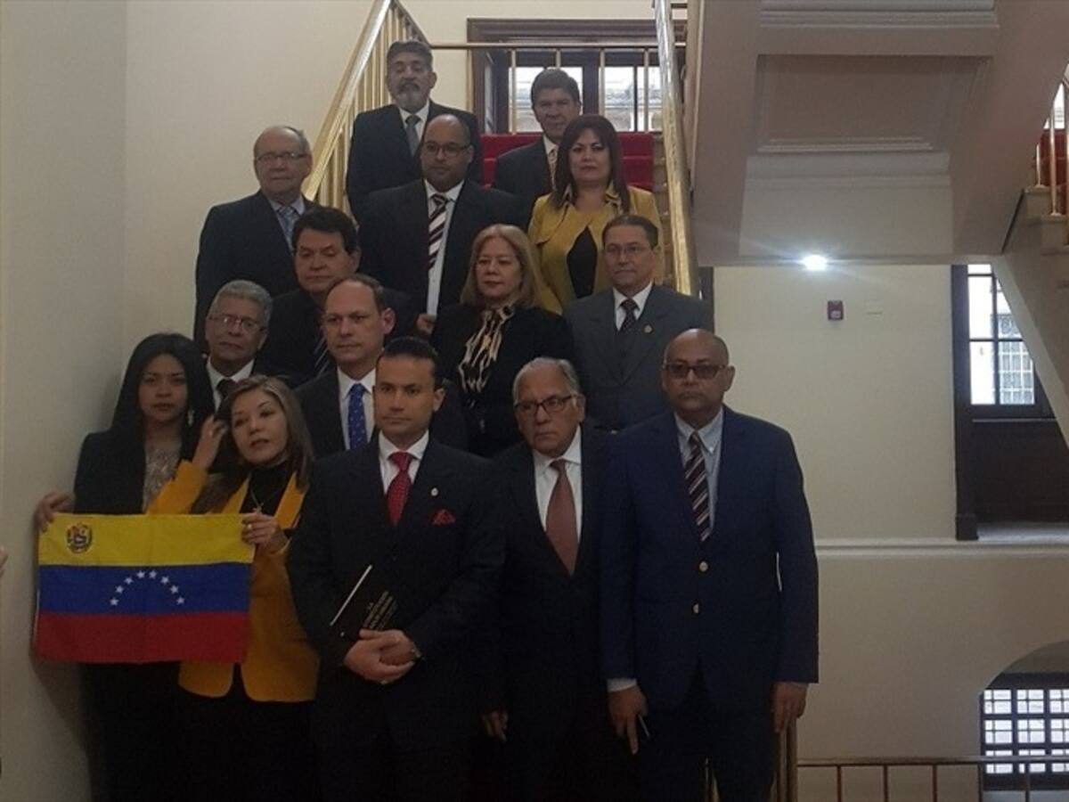 Tribunal Supremo de Justicia en el exilio condena a 18 años de cárcel a Maduro
