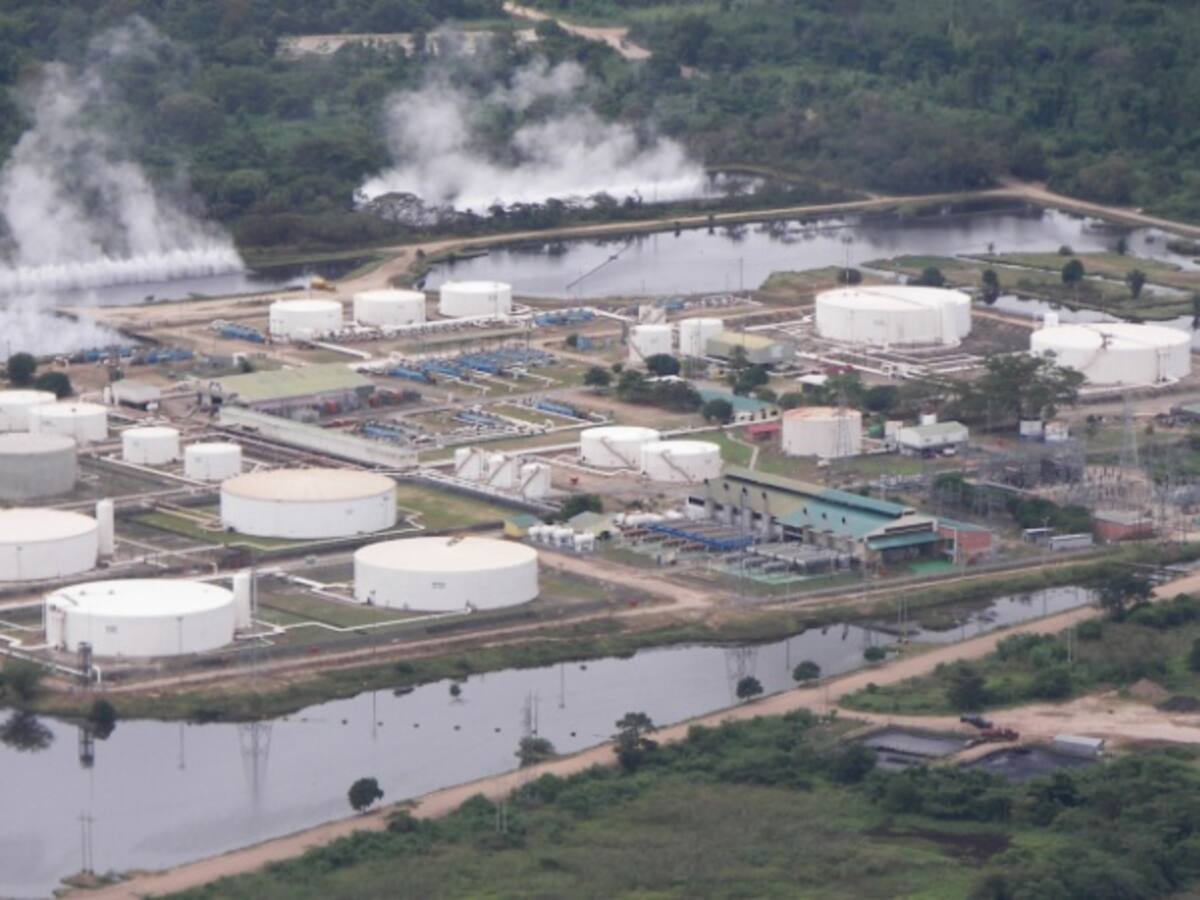 Guerrilla del Eln atenta con explosivos contra el oleoducto Caño Limón