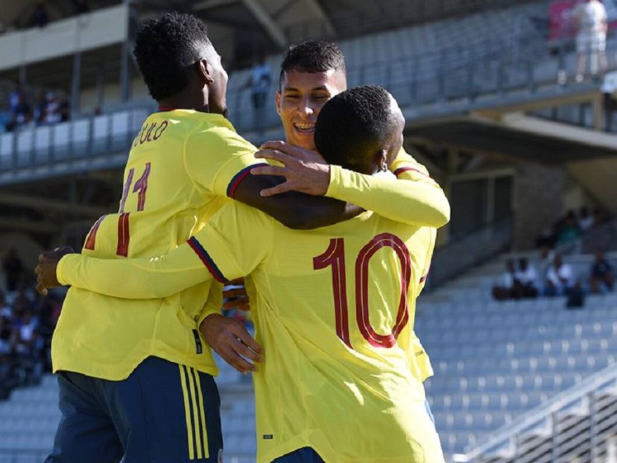 Colombia remontó ante Argelia y apretó el Grupo C del Maurice Revello