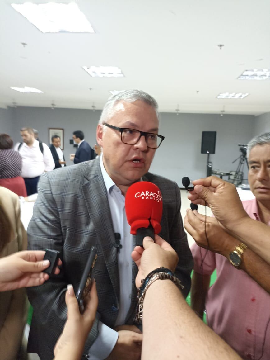 Ministro de Justicia Néstor Osuna