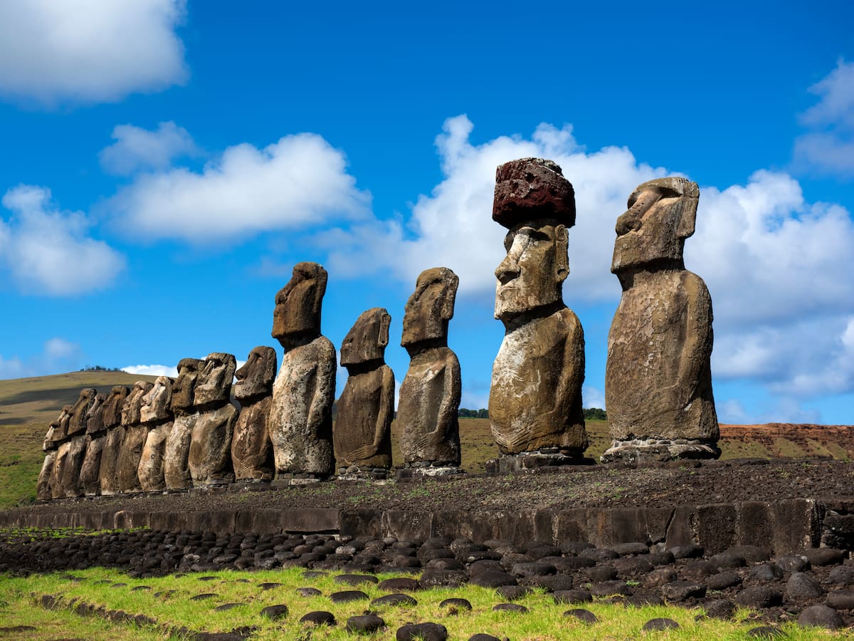 Resuelven el misterio de la Isla de Pascua: científicos descubren cómo movieron las estatuas Moai