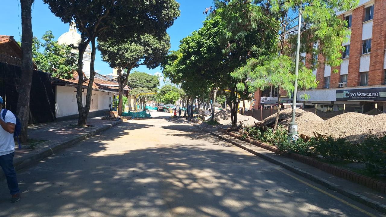 Habilitan paso vehicular en algunas vías del centro de Bucaramanga. Foto: Caracol Radio