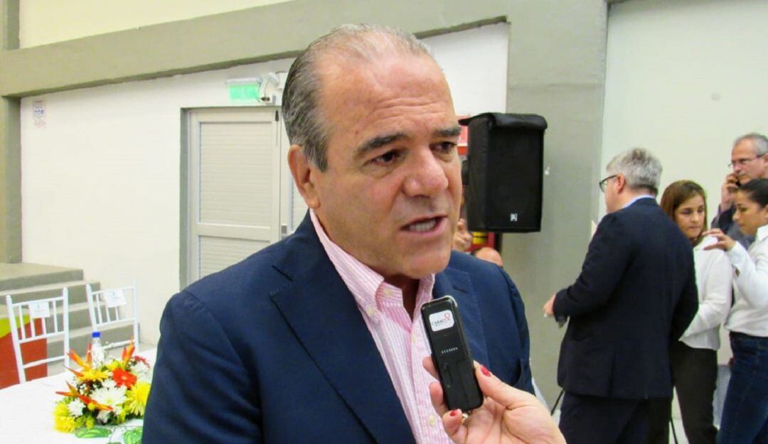 Carlos Felipe Mejía, Senador