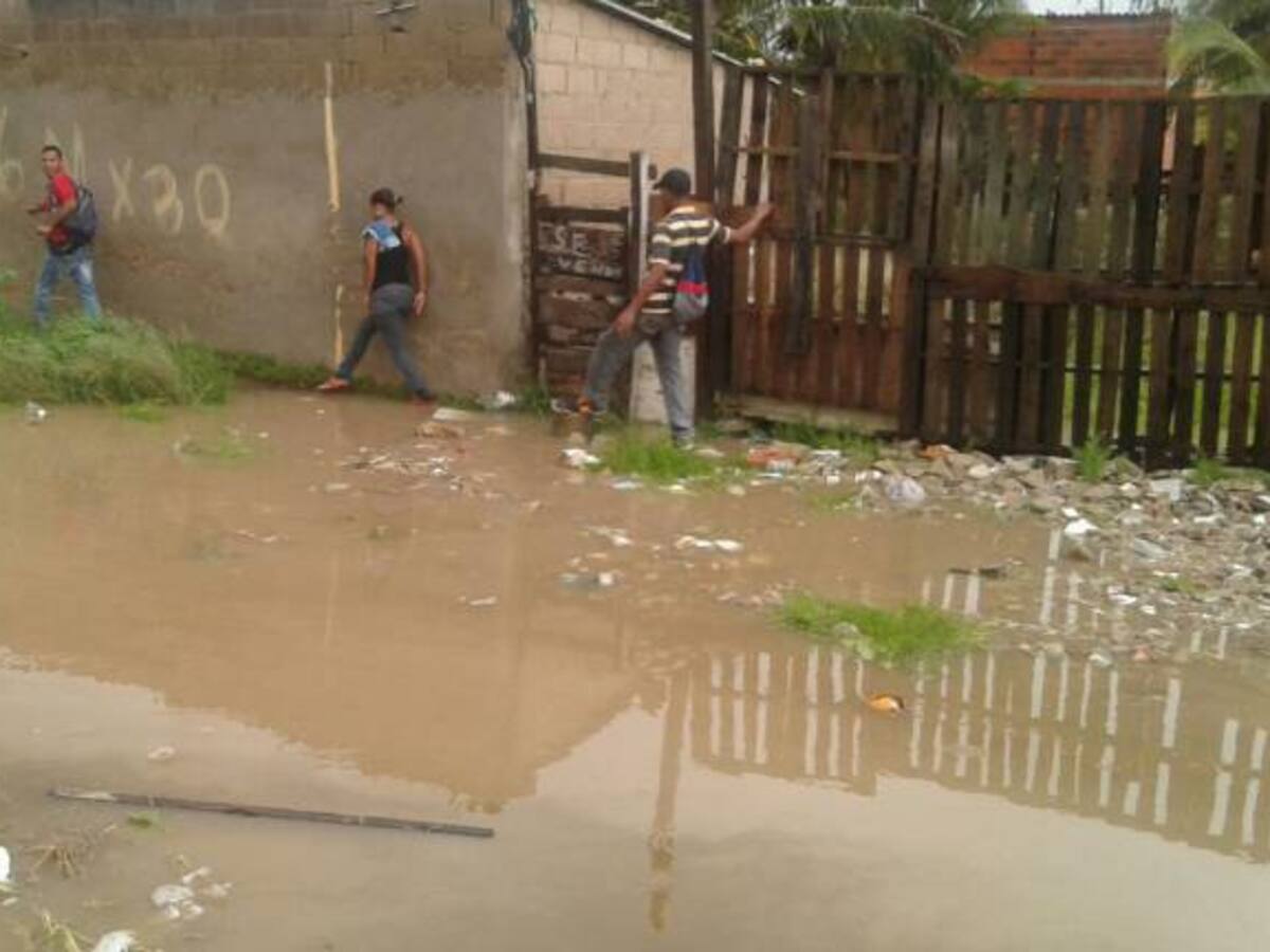 Más de 100 casas inundadas dejan lluvias de las últimas horas en Barranquilla