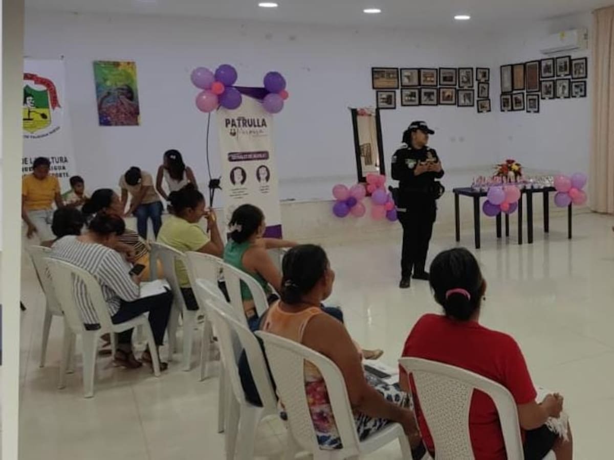 Mujeres de Talaigua Nuevo fortalecen su autoestima en el taller emocional “El Espejo del Alma”