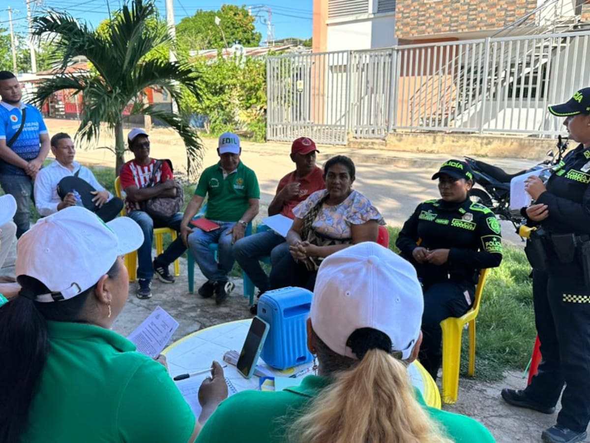 Encuentro comunitario en Magangué busca soluciones a la inseguridad: Policía participó