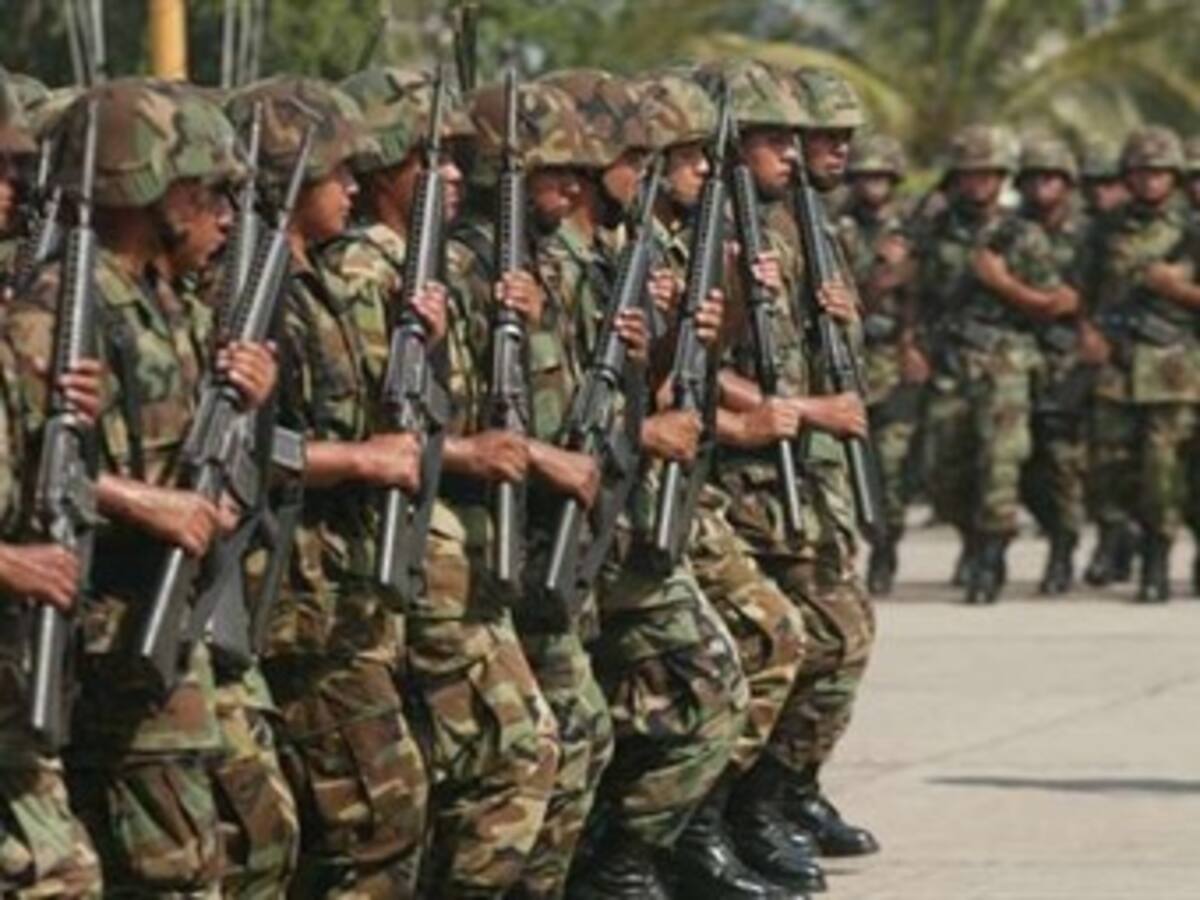 Exmilitares rechazan posibles beneficios a uniformados en marco legal para la paz