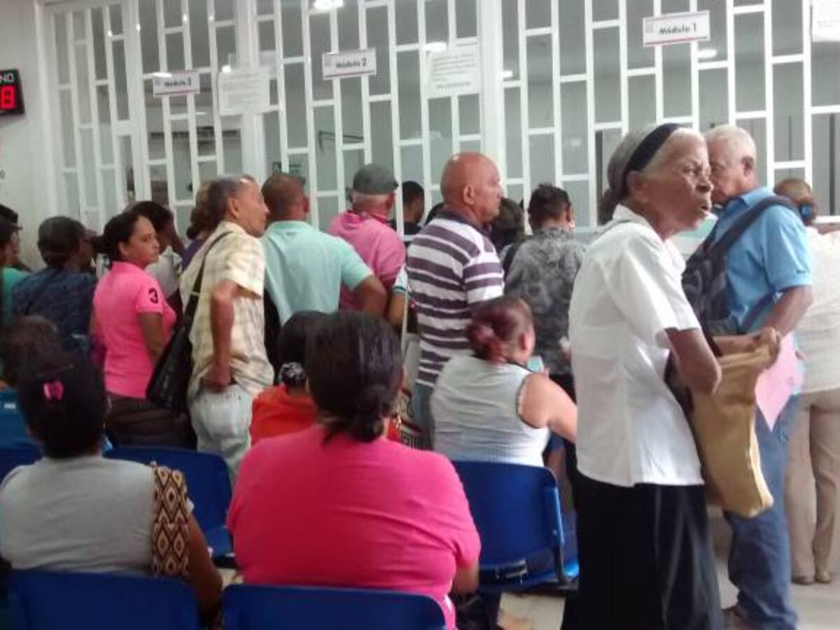 Denuncian ‘Pico y Placa’ en centros de salud del Atlántico