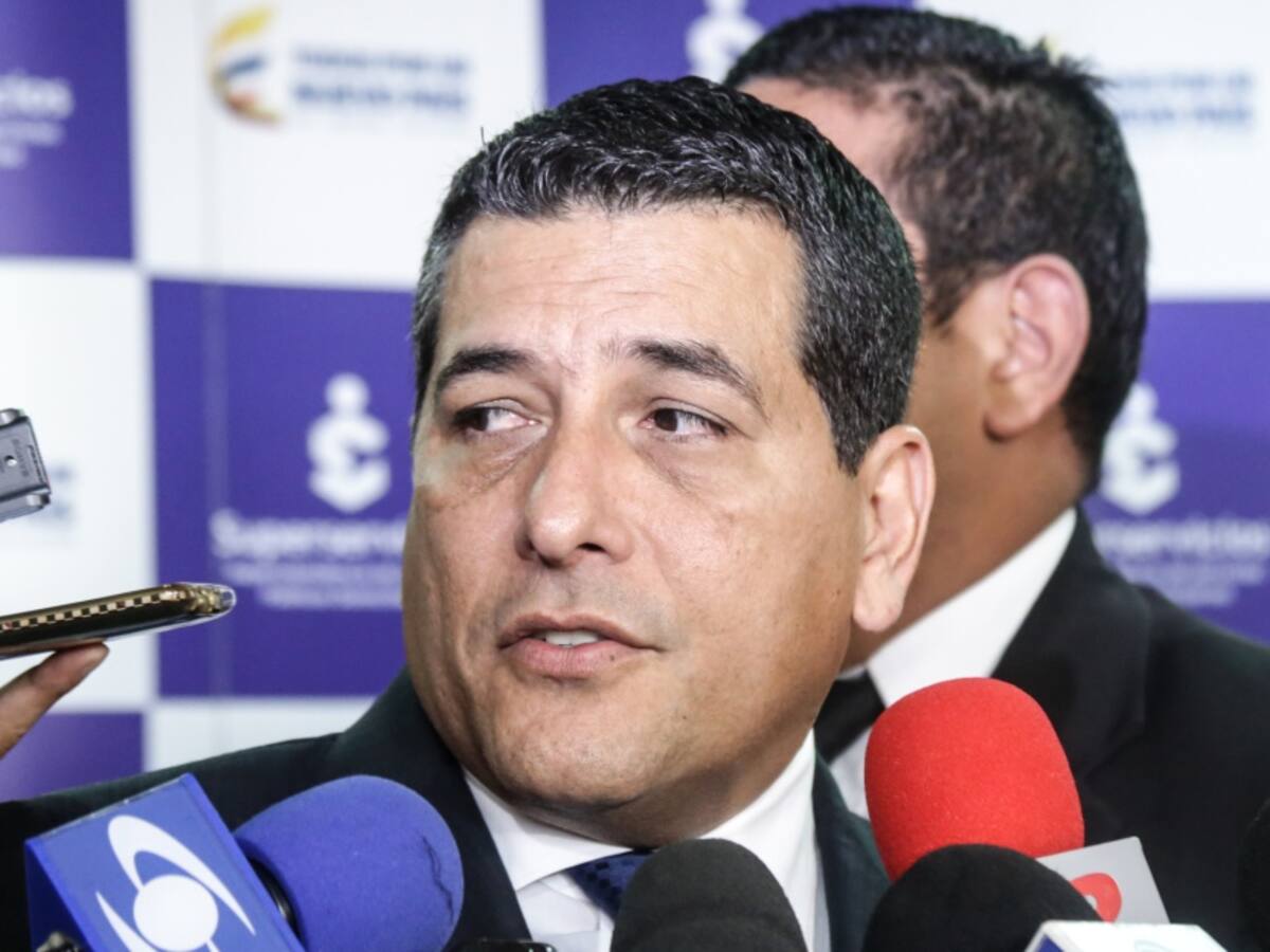 Presuntas irregularidades en contratación de exgobernador de Bolívar