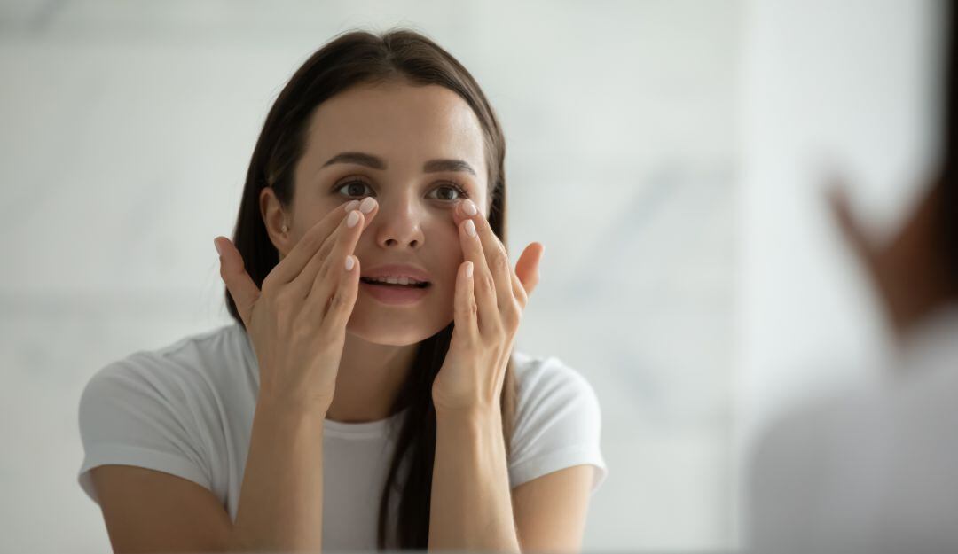 Las razones por las que el párpado del ojo tiembla involuntariamente