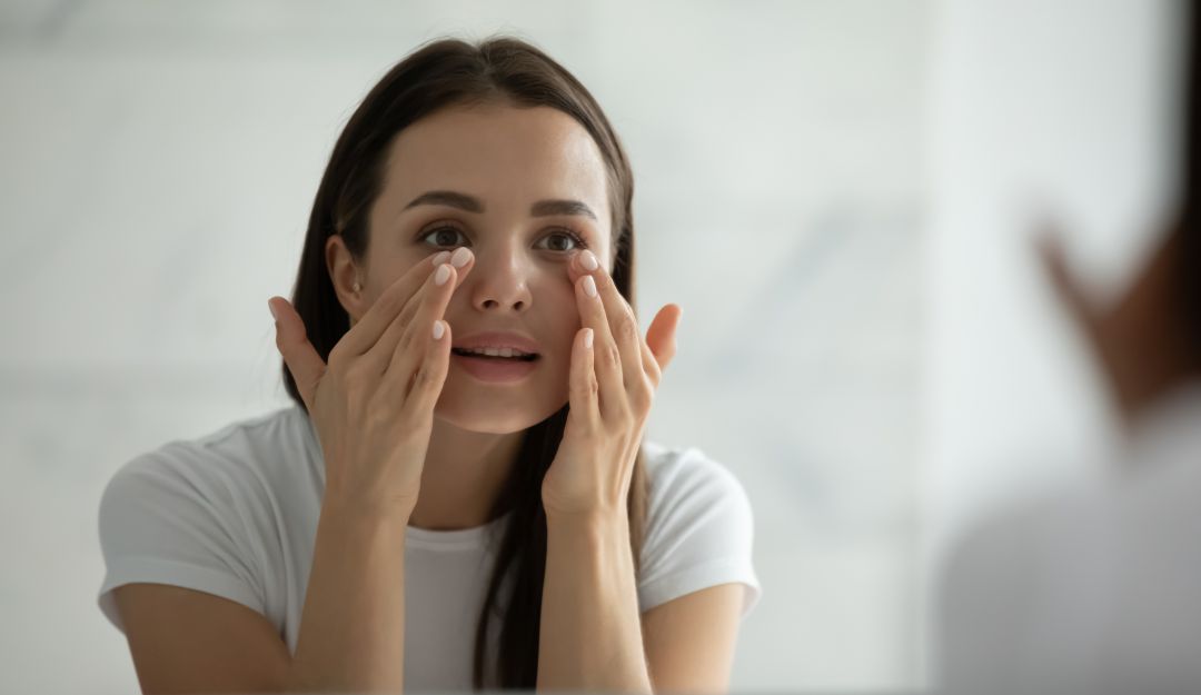 Las razones por las que el párpado del ojo tiembla involuntariamente