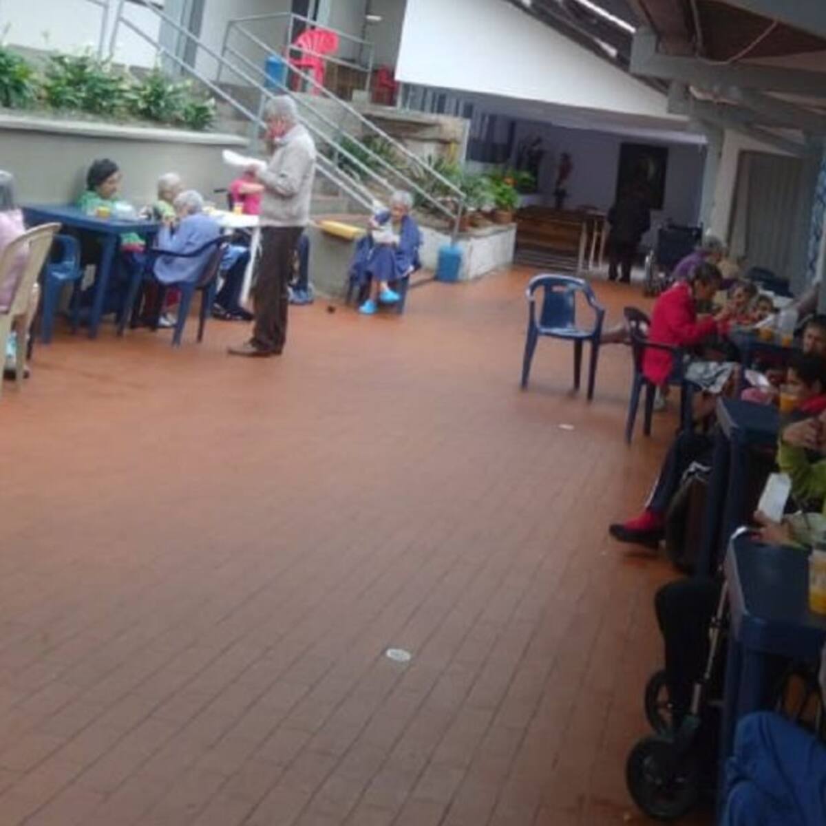 Residentes de la Fundación Guadalupe en dificultades por el coronavirus