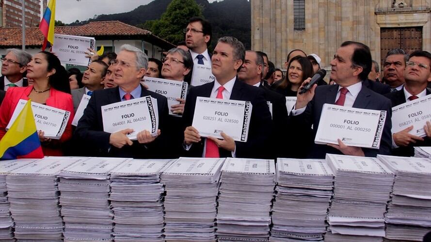 Centro Democrático denuncia por inconstitucional el acto legislativo para la paz. Foto: Colprensa.