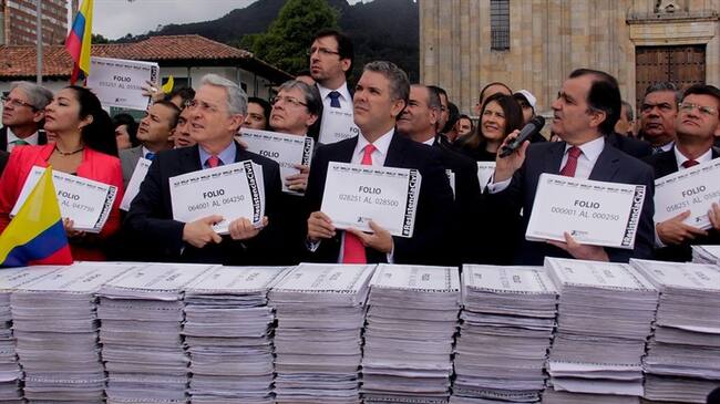 Centro Democrático denuncia por inconstitucional el acto legislativo para la paz. Foto: Colprensa.