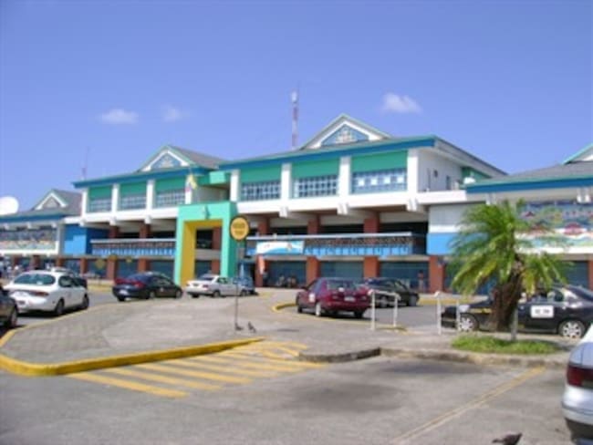 Reabren aeropuerto de San Andrés, tras varias horas de cierre por fallas en la pista.