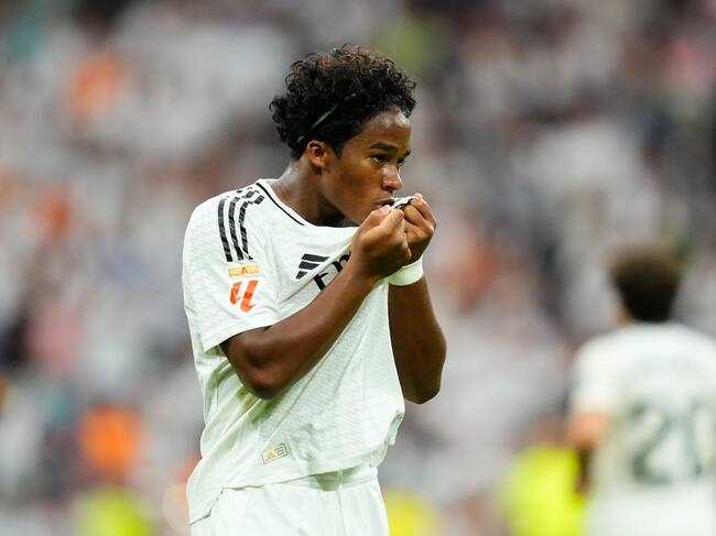 Endrick anotó su primer gol con el Real Madrid. (Photo by Jose Breton/Pics Action/NurPhoto via Getty Images)