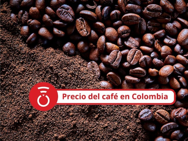 Vista cenital de granos de café tostados y café molido. Foto Getty Images