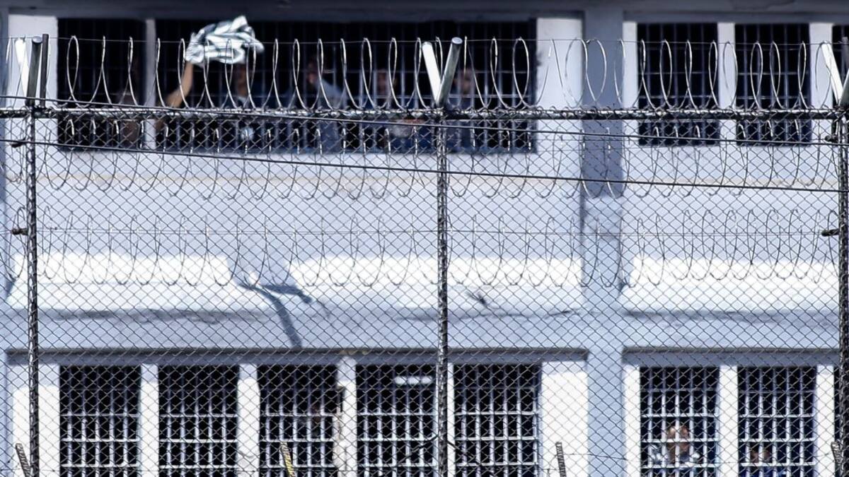 Un colombiano murió en amotinamiento carcelario en Ecuador