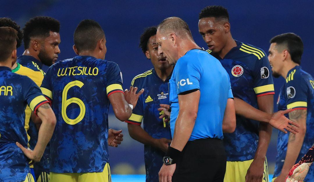 Selección Colombia y Néstor Pitana