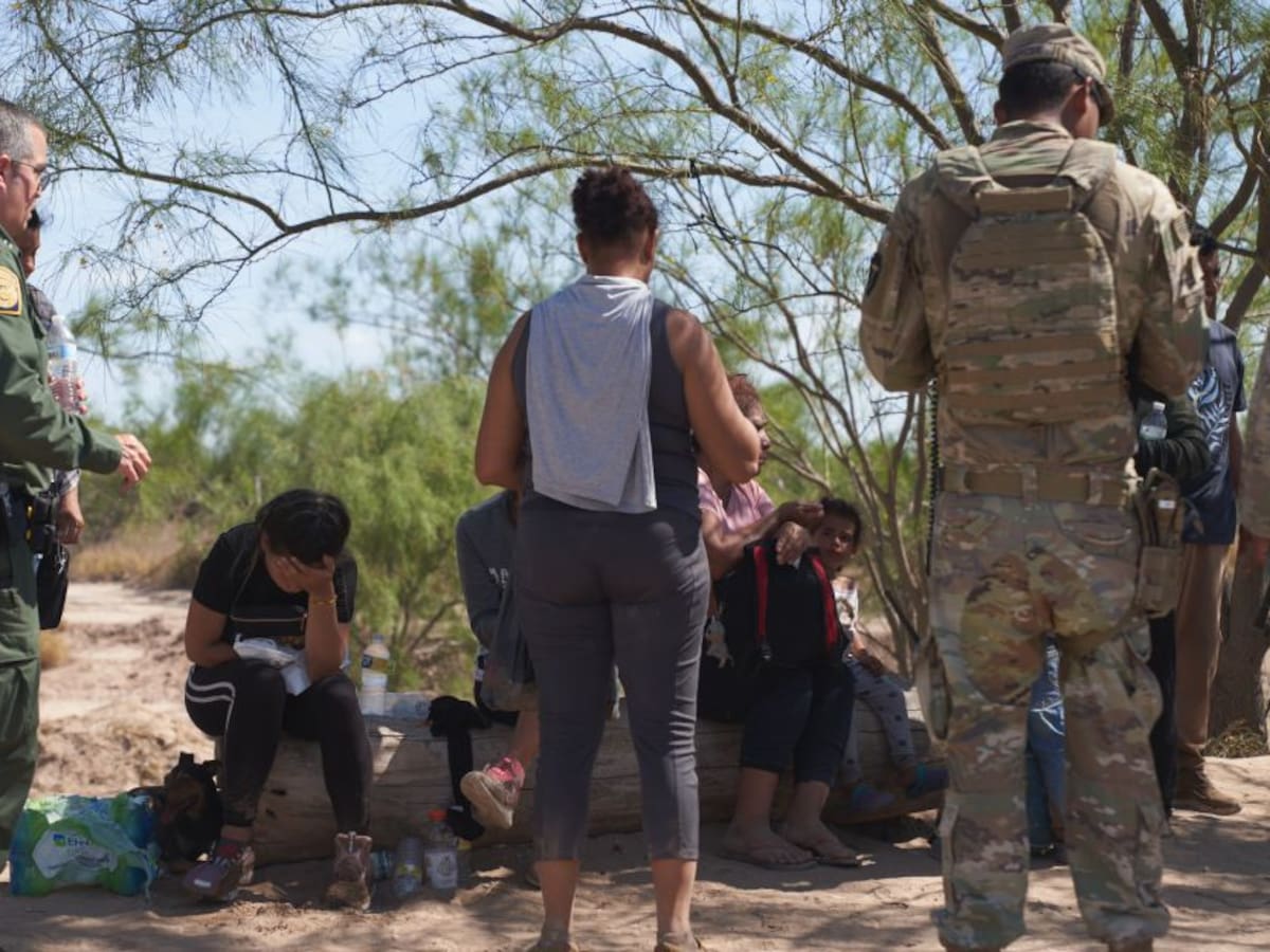 Rescatan a 688 migrantes de distintas nacionalidades en estado de Puebla