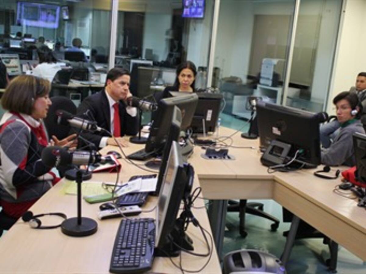 No me verán en el gabinete de Santos: Clara López