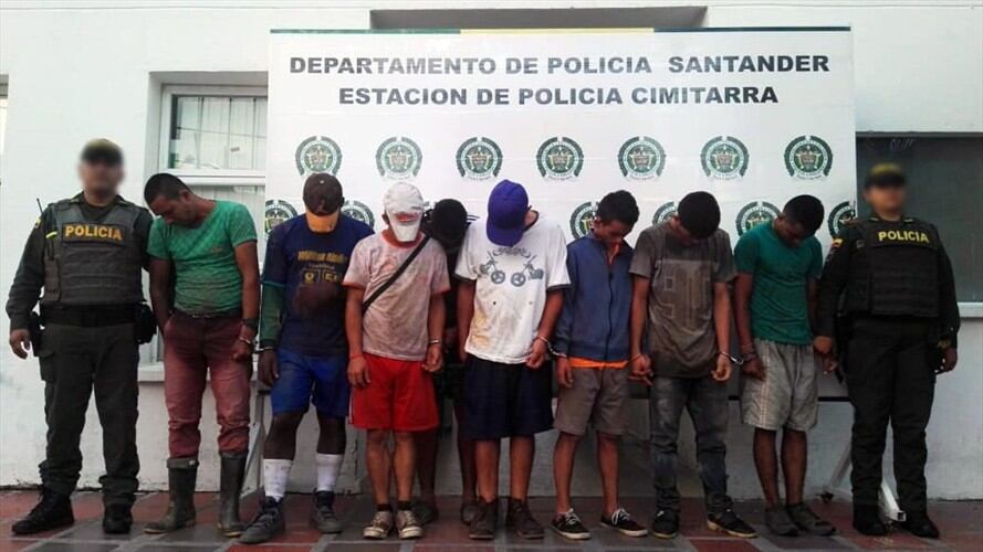 Esta banda, conocida como Los Chatarreros, vende el hierro en Bogotá donde lo pagan muy bien. Foto: Policía de Santander