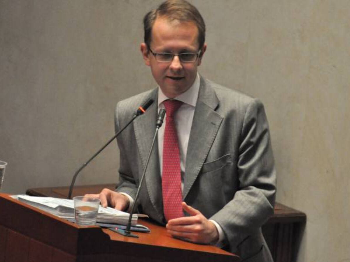 Juez emite nueva orden de captura contra Andrés Felipe Arias