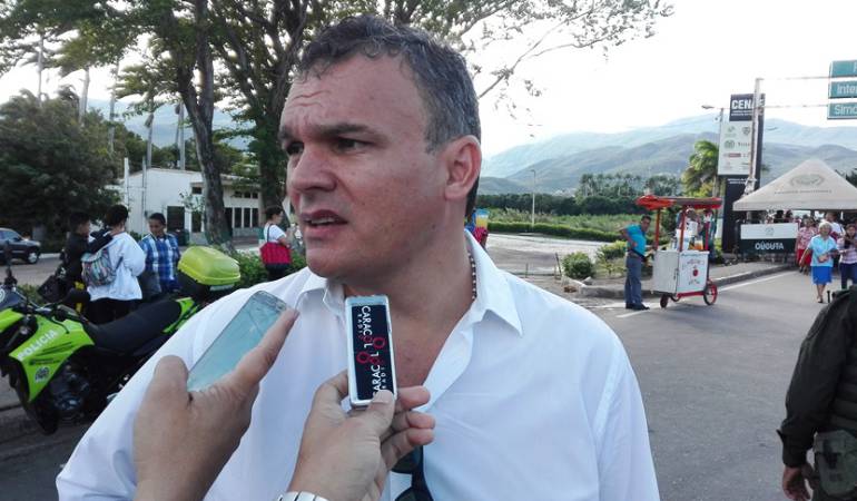 Cancillería colombiana pedirá explicaciones a Venezuela sobre la negativa de permitir el paso de carga