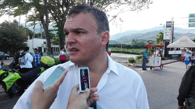 Cancillería colombiana pedirá explicaciones a Venezuela sobre la negativa de permitir el paso de carga