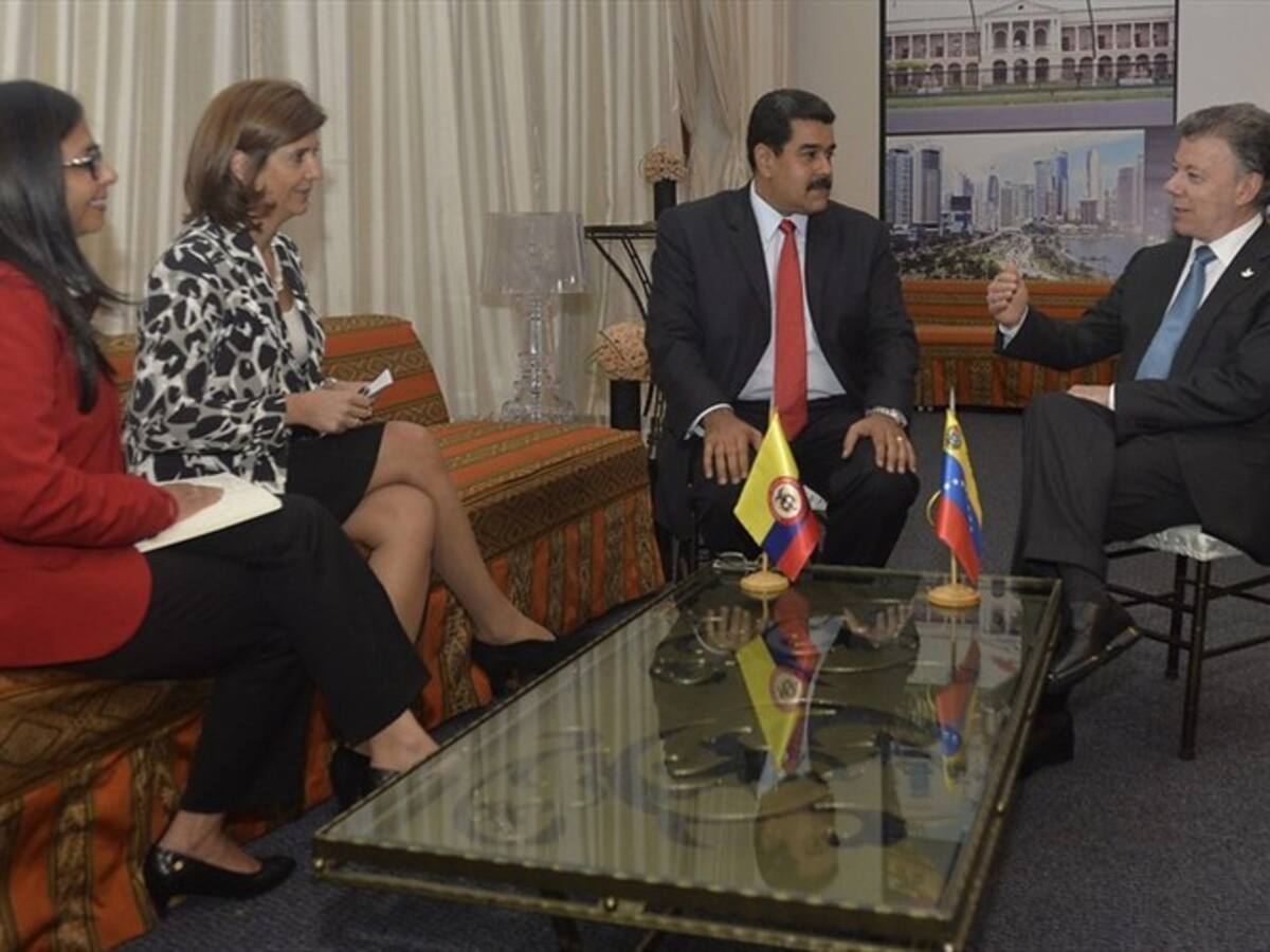 Presidentes Santos y Maduro fijan agendas para reabrir la frontera