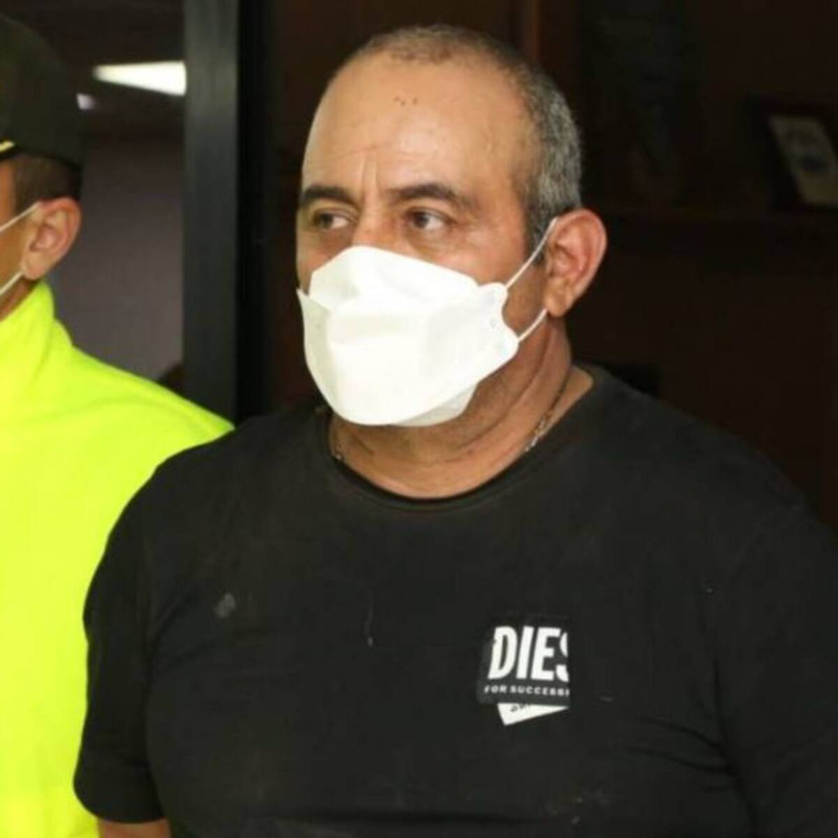 Roban grabadoras y computador con material de entrevista de alias 'Otoniel'