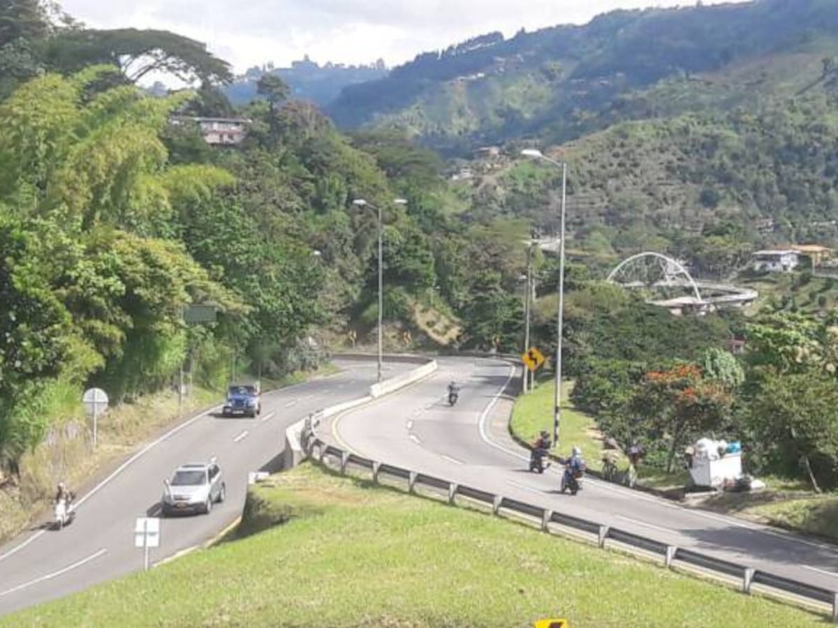Gerente de autopistas del Café considera que deben seguirse cobrando los peajes hasta que exista un fallo del Tribunal