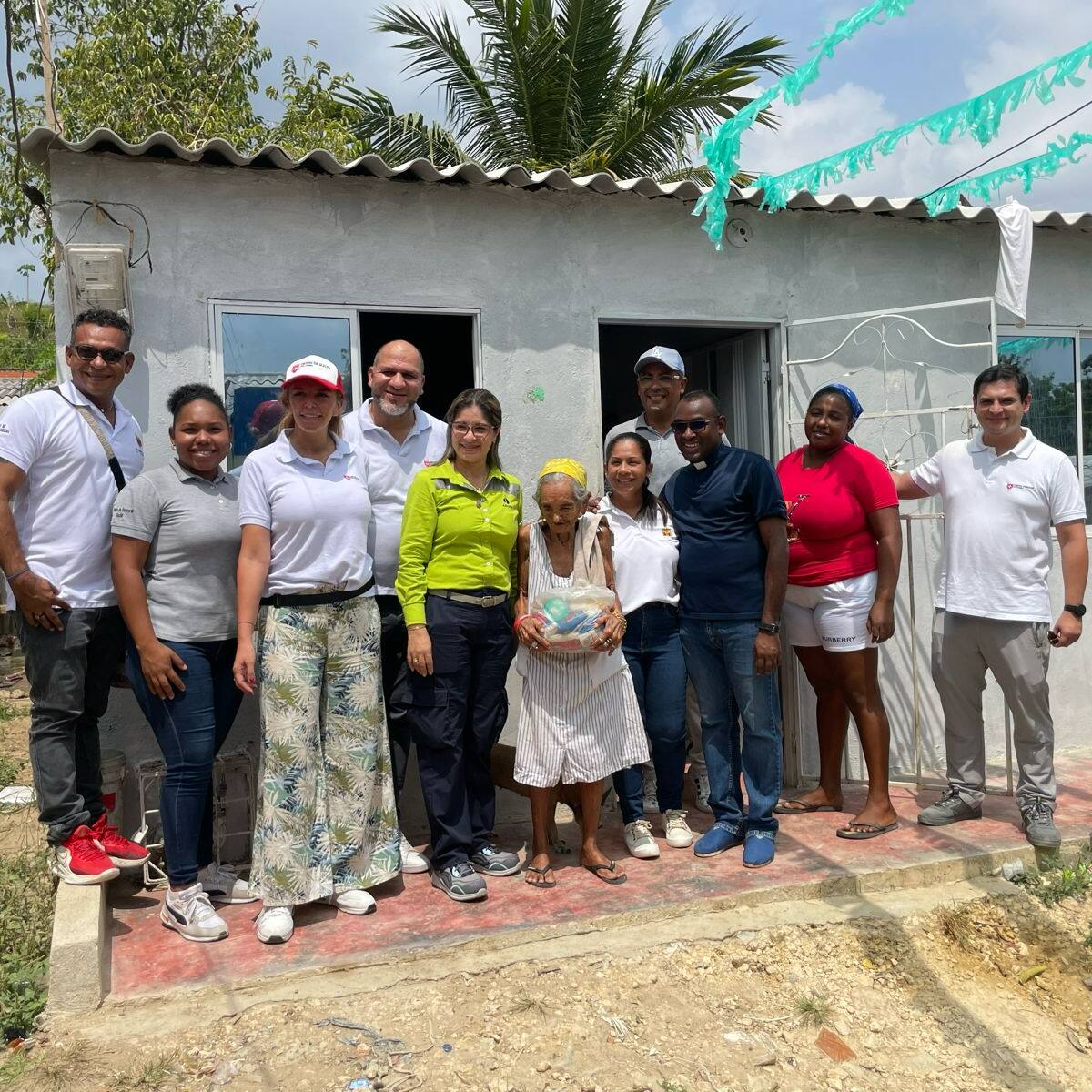 Arquidiócesis de Cartagena entregó dos viviendas a adultas mayores en Turbaco