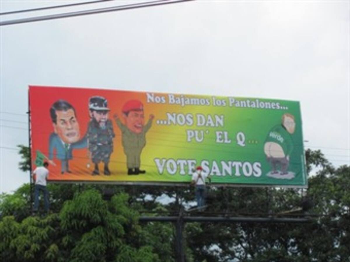 CNE ordenó desmontar vallas ofensivas contra Mockus en Villavicencio