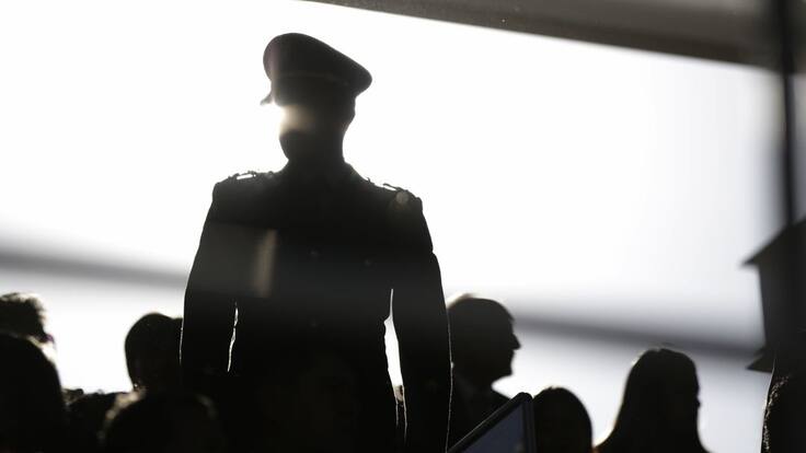 Capturan a capitán investigado por abuso sexual