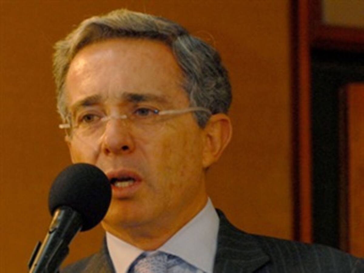 Uribe defendió las vigencias futuras de su gobierno