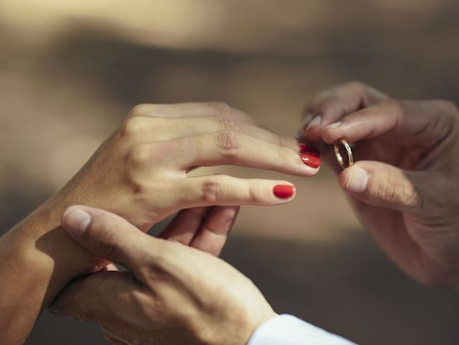 Avanza en Congreso proyecto que crea licencia matrimonial remunerada