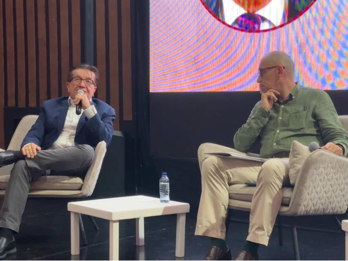 Exministro admite que faltó diálogo entre el gobierno Nacional y los territorios durante la pandemia