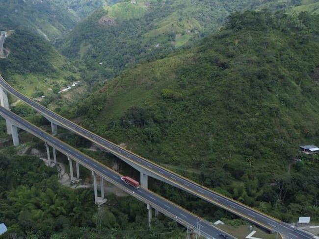 Viaducto Álvaro Mutis Jaramillo