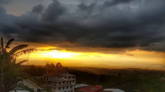 Atardecer desde mirador en el municipio de Filandia