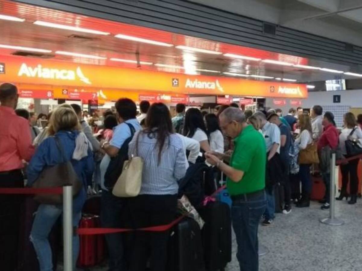 Continúa calvario para viajeros de Avianca en Barranquilla