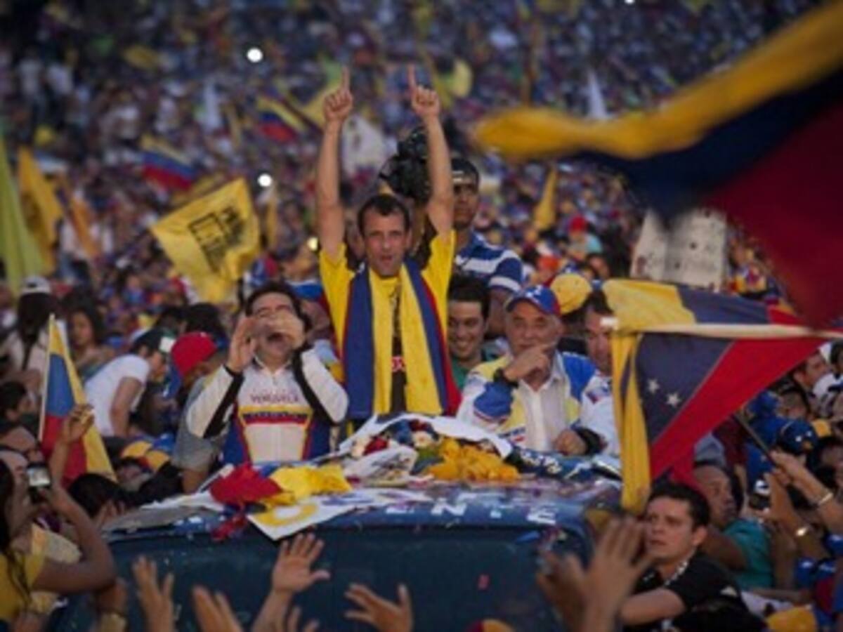 Maduro asegura que reconocerá los resultados si gana Capriles